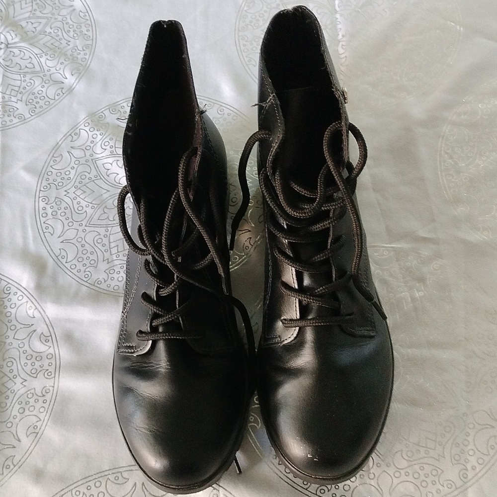 Via Marte ankle boots size 7